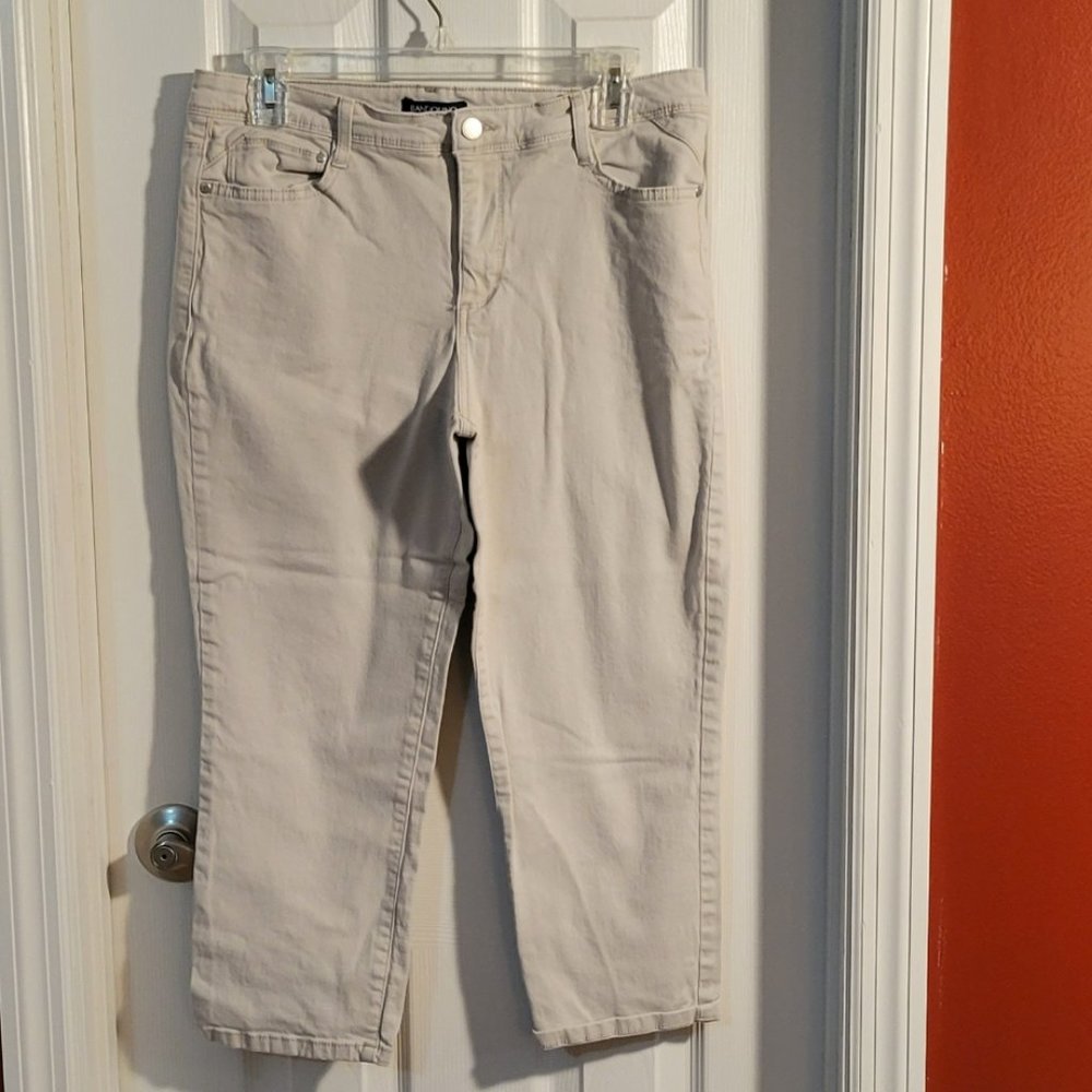Light Tan - Bandolino - Selene - Capris - Size 10